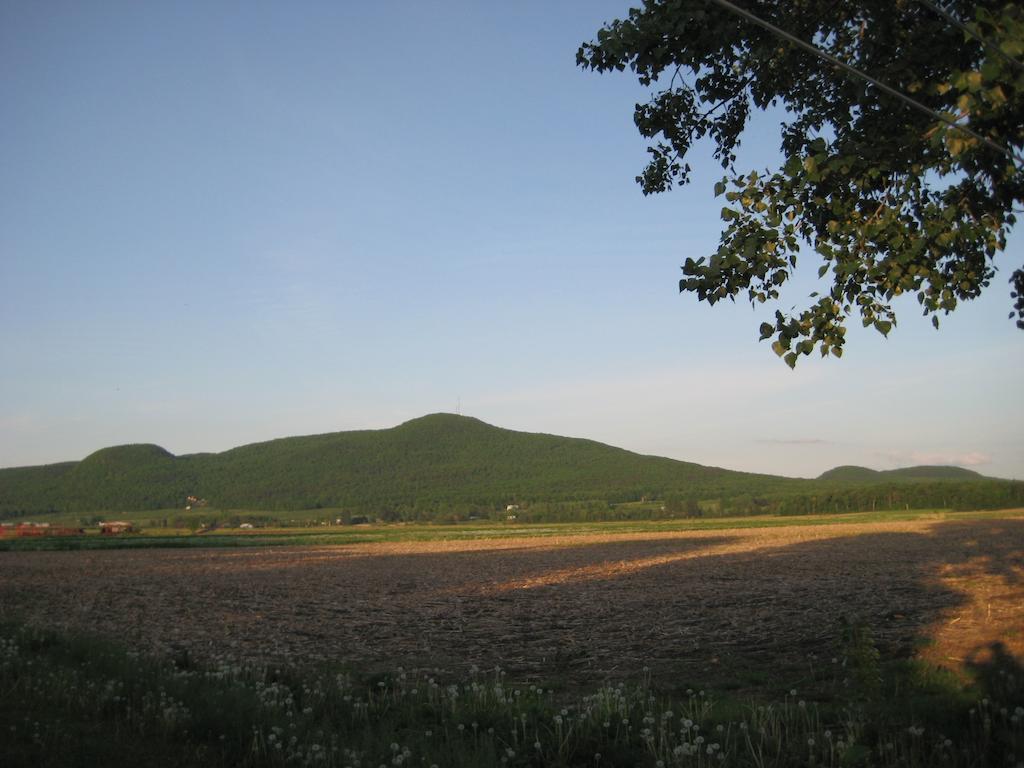 Bed and Breakfast Eden Sur Terre Marieville Номер фото